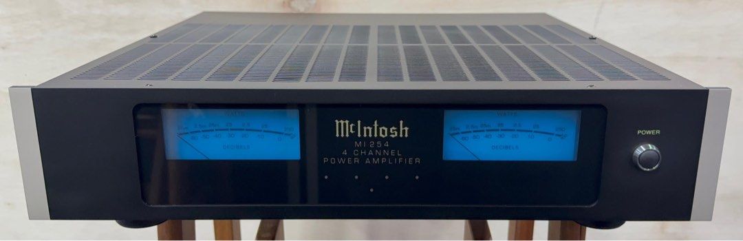 McIntosh MI254 4-Channel Power Amplifier – Local Set